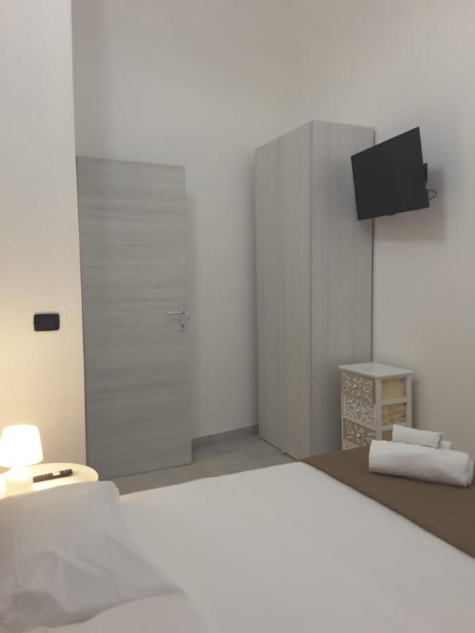 Appartamento A casa dei 3 Aeroporto di Catania Fontana Rossa Esterno foto